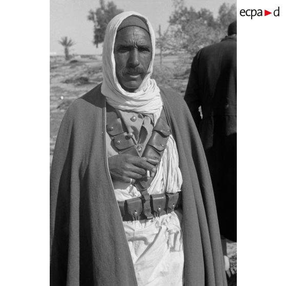 Dans le secteur de El Jem, les activités de la 6e compagnie de propagande de l'armée de l'air allemande auprès de la population tunisienne.