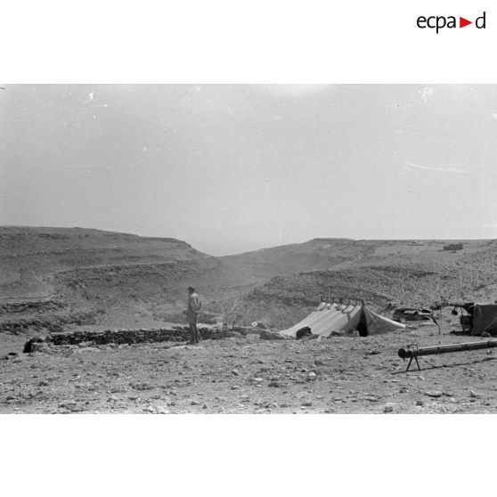 Vue d'ensemble de la position de la 2e batterie du Flak 1/33 à Halfayapass.