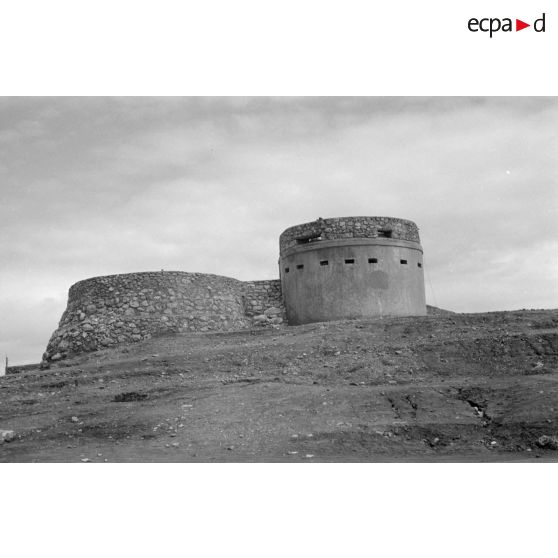 Un fortin dans le désert.