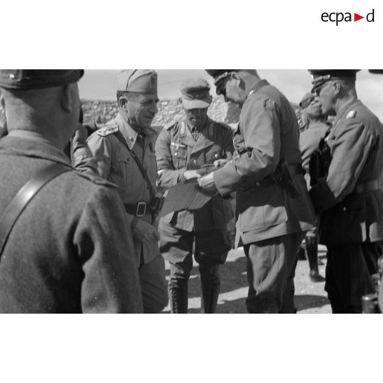 Le général Ettore Bastico et les généraux Alfred Gause, Enno von Rintelen et Ludwig Crüwell.