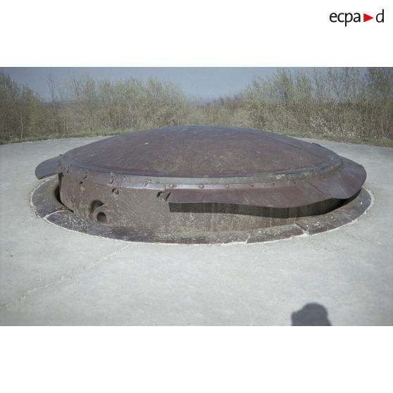 Fort de Vaux, ossuaire de Douaumont, fort de Douaumont. [légende d'origine]