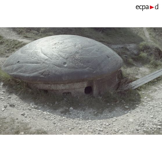 Fort de Vaux, ossuaire de Douaumont, fort de Douaumont. [légende d'origine]