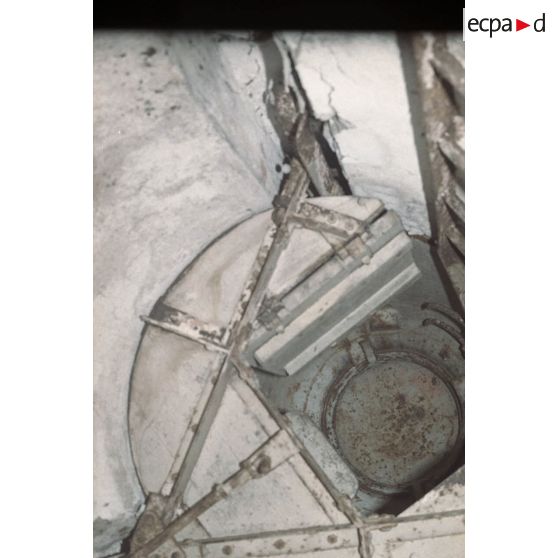 Fort de Landrecourt, Dugny, Vaux, Douaumont. [légende d'origine]