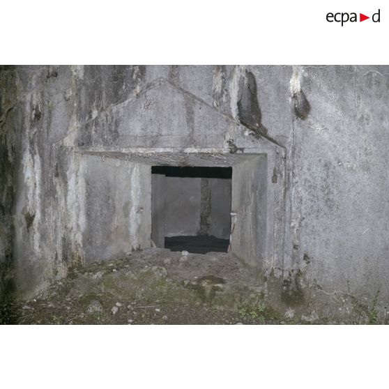 Fort de Landrecourt, Dugny, Vaux, Douaumont. [légende d'origine]