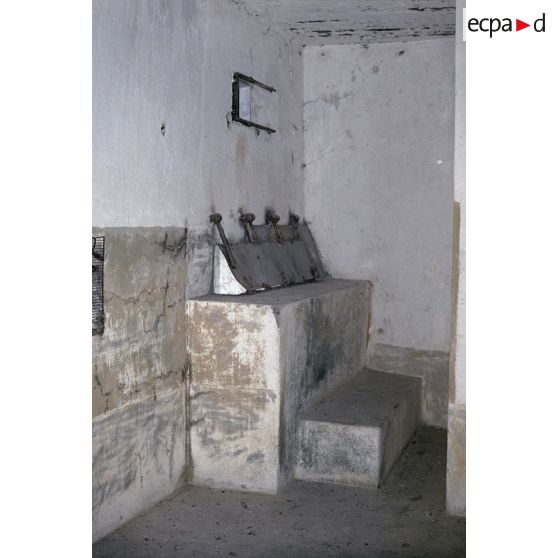 Fort de Landrecourt, Dugny, Vaux, Douaumont. [légende d'origine]