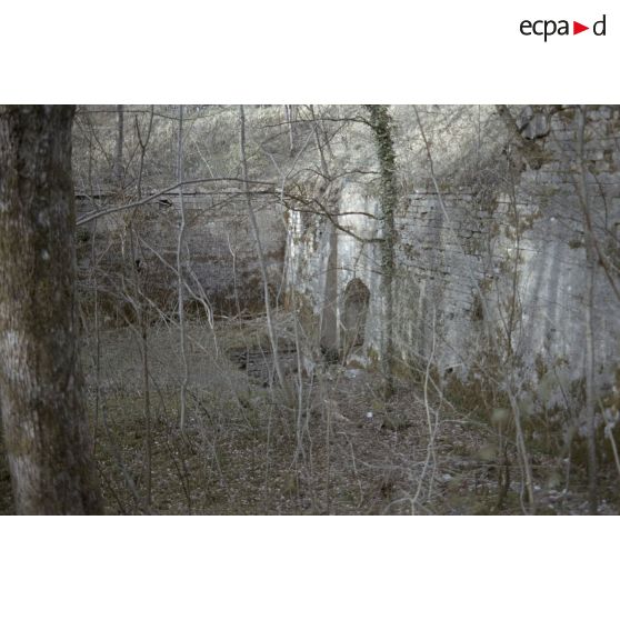 Fort de Douaumont, mémorial de Verdun, casemate Pamart, fort de Tavannes, blockhaus M5, PC de la batterie de l'Hôpital, entrée de guerre du fort de Souville. [légende d'origine]
