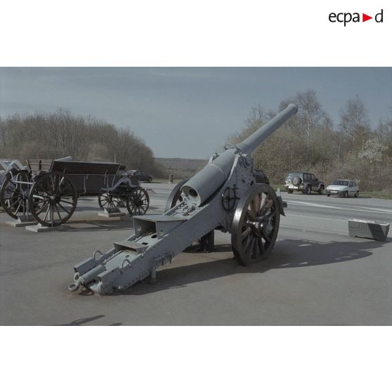 Fort de Douaumont, mémorial de Verdun, casemate Pamart, fort de Tavannes, blockhaus M5, PC de la batterie de l'Hôpital, entrée de guerre du fort de Souville. [légende d'origine]