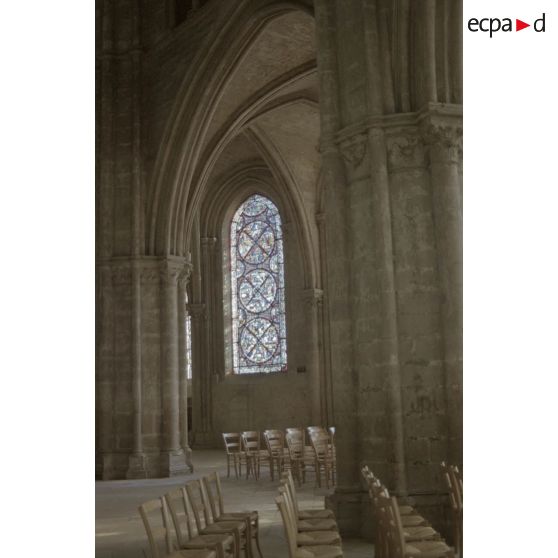 Fin Salses et suite voyage à Perpignan par cathédrale de Bourges. [légende d'origine]