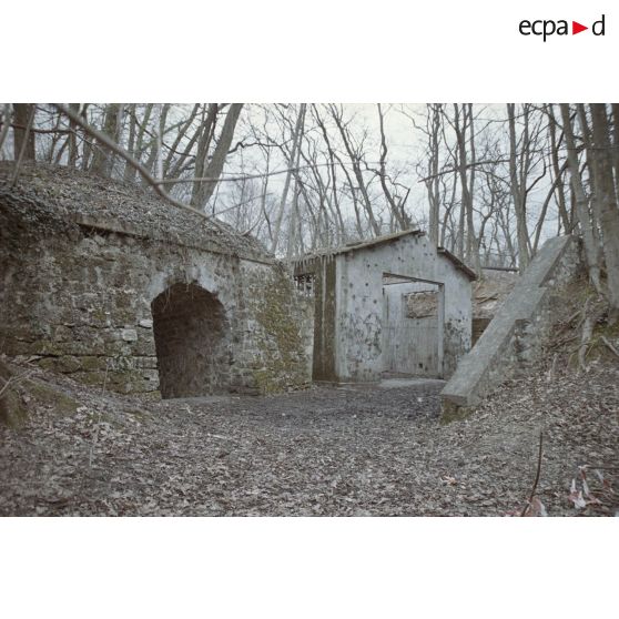 Batterie des Gâtines, bois de Verrières, batterie de Bièvres. [légende d'origine]