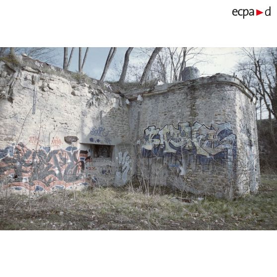 Batterie des Gâtines, bois de Verrières, batterie de Bièvres. [légende d'origine]