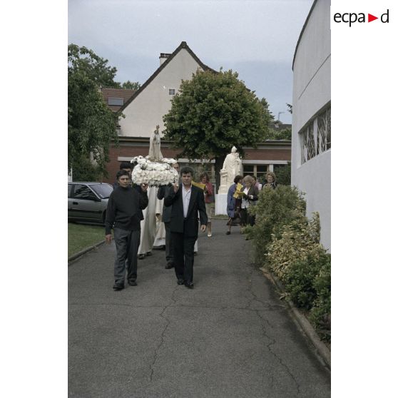 Redoute de Bouviers, batterie des Arches, Saint Maxime (procession Notre Dame de Fatima). [légende d'origine]