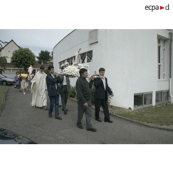 Redoute de Bouviers, batterie des Arches, Saint Maxime (procession Notre Dame de Fatima). [légende d'origine]