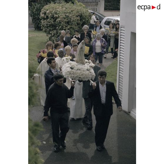Redoute de Bouviers, batterie des Arches, Saint Maxime (procession Notre Dame de Fatima). [légende d'origine]
