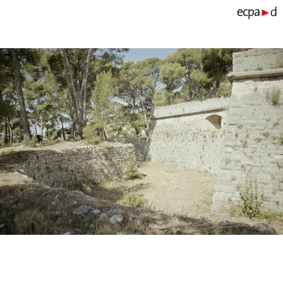 Toulon : fort des Pomets. [légende d'origine]