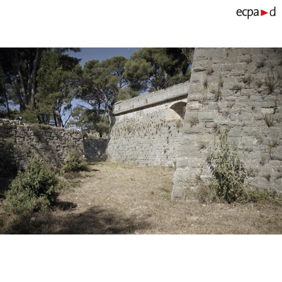 Toulon : fort des Pomets. [légende d'origine]