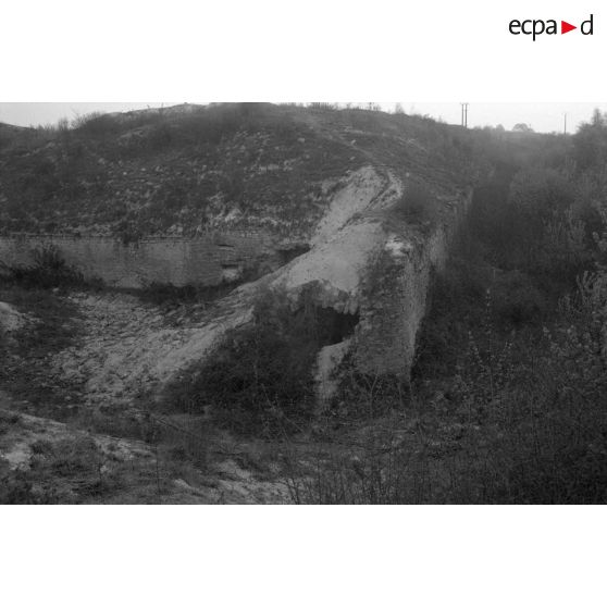 Reims, église de Bruyères et Montbérault, chars, forts, la Pompelle, Fismes, Bruyères. [légende d'origine]