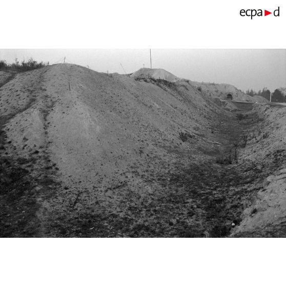 Reims, église de Bruyères et Montbérault, chars, forts, la Pompelle, Fismes, Bruyères. [légende d'origine]