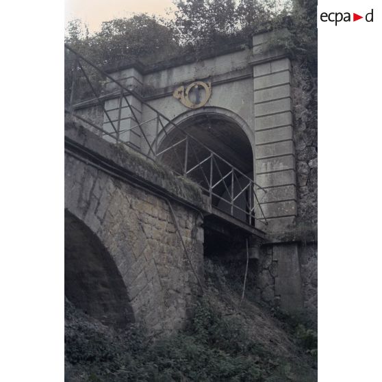 Fort de Montbré (Reims), anniversaire François, château de Nogent le Rotrou. [légende d'origine]