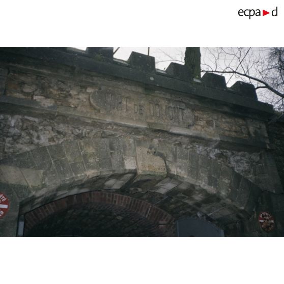 Famille, fort de Domont. [légende d'origine]