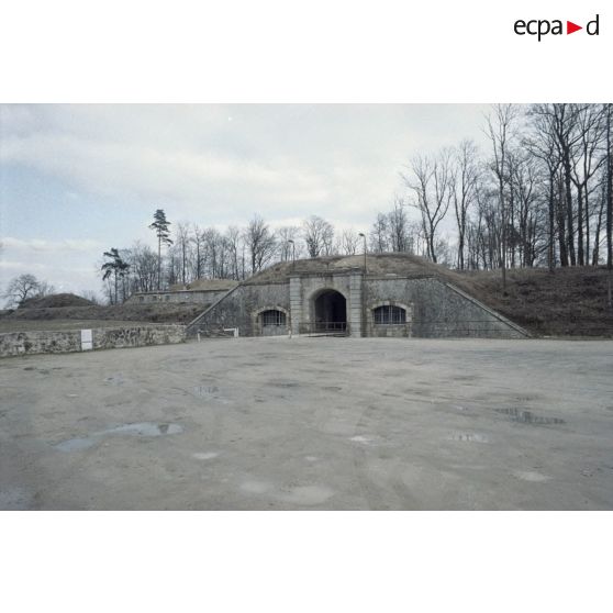 Carrière à Septmonts (02), fort de Bruyères (02). [légende d'origine]