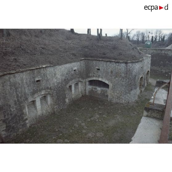 Carrière à Septmonts (02), fort de Bruyères (02). [légende d'origine]