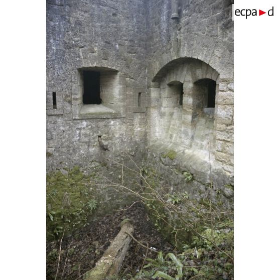 Fort de Lasnicourt (02), carrière des 3 tombes à Sept Morts, les fantômes à la Butte Chalmont. [légende d'origine]