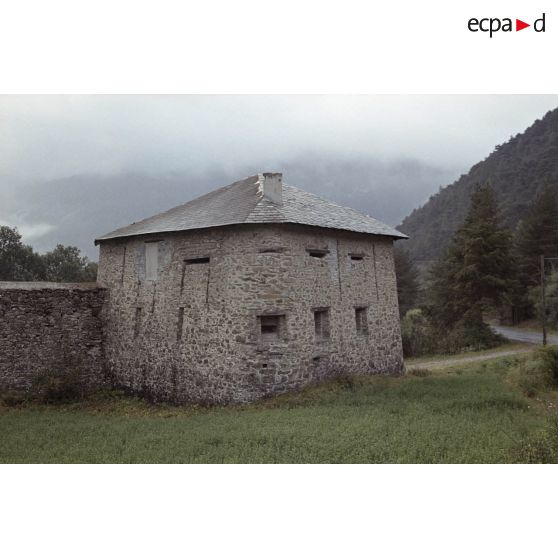 Saint Vincent les Forts (batterie du Châtelard, redoute du Chaudon), Savines le Lac, col de Vars, redoute de Berwick. [légende d'origine]