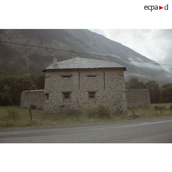 Saint Vincent les Forts (batterie du Châtelard, redoute du Chaudon), Savines le Lac, col de Vars, redoute de Berwick. [légende d'origine]