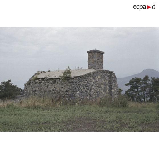 Saint Vincent les Forts : fort Joubert, redoute de Chaudon, tour Vauban. [légende d'origine]