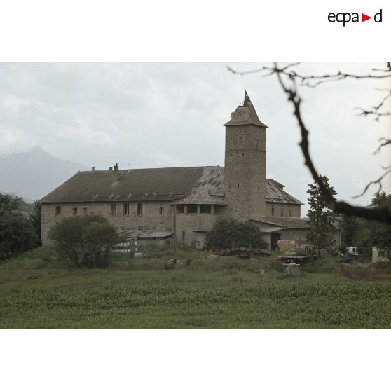Autour du Pré Sabens haut, ancienne abbaye des Baumes, Saint Marcellin, Saint Vincent les Forts. [légende d'origine]