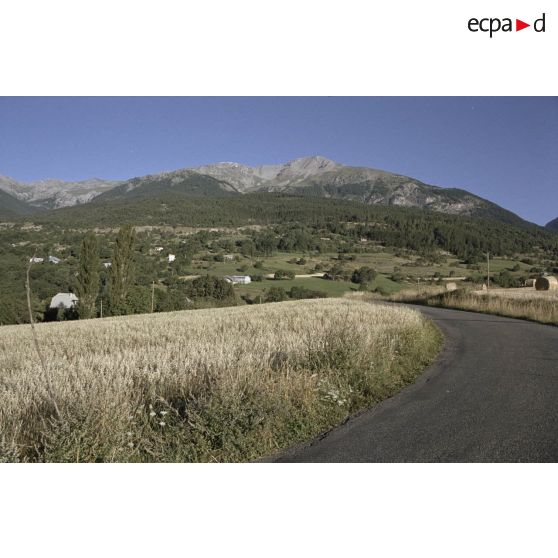 Mont Dauphin, Pré Sabens haut, vallée du Rabioux, Guillestre, Tournoux haut. [légende d'origine]