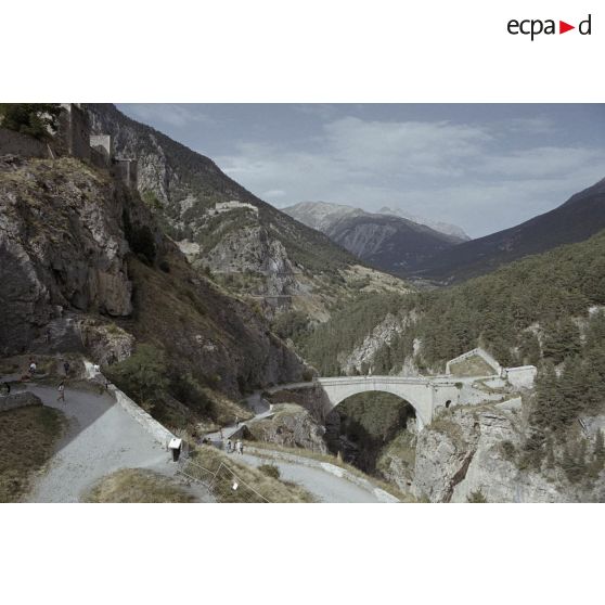 Briançon, Tournoux, Roche la Croix, Restefond et la Bonette. [légende d'origine]