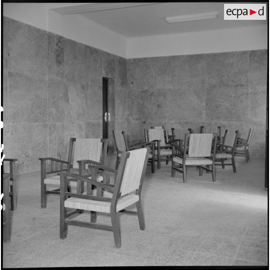 Bâtiments de l'EMAT/AFN (Ecole militaire annexe des Transmissions d'Afrique du Nord) à Ben-Aknoun.