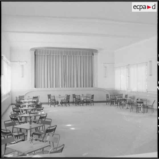Mess de la Maison du soldat au foyer de garnison de la division d'Alger.