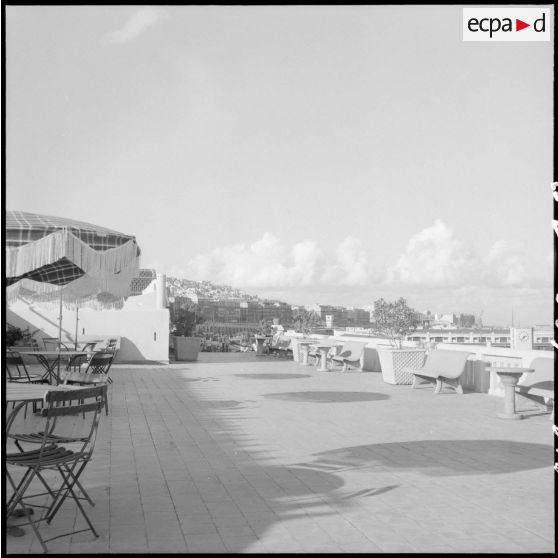 Vue de la Maison du soldat au foyer de garnison de la division d'Alger.