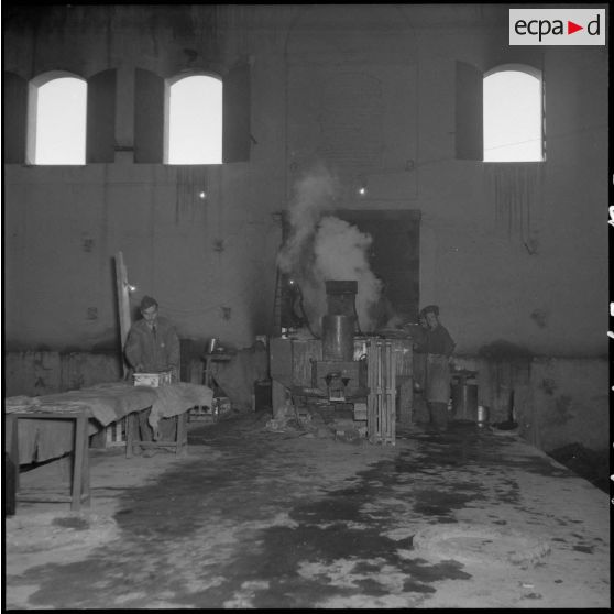 Vie quotidienne pour une unité composée de rappelés stationnés dans une ferme près de Rivet (actuelle Meftah).