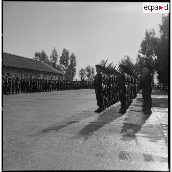 Cérémonie militaire de la Saint-Eloi, patron des mécaniciens, à Rouïba.
