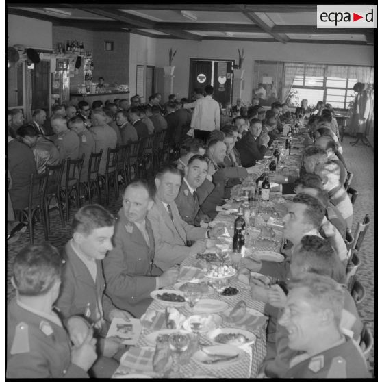 Banquet à Laperouse à l'occasion de la Saint-Eloi, patron des mécaniciens.