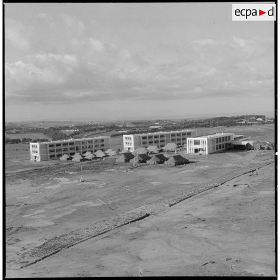 Nouveaux bâtiments de l' EAT- AFN à Beni-Minans (Messous).