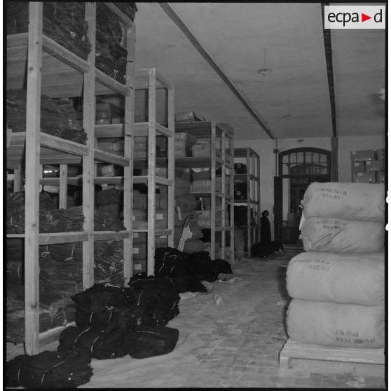 Etat des lieux des services de l' intendance : magasin d'habillement à Alger, situé au 32, rue Malakoff.