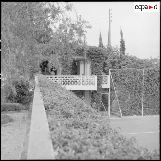 Vue extérieure de la propriété de la villa Cottage à El-Biar.