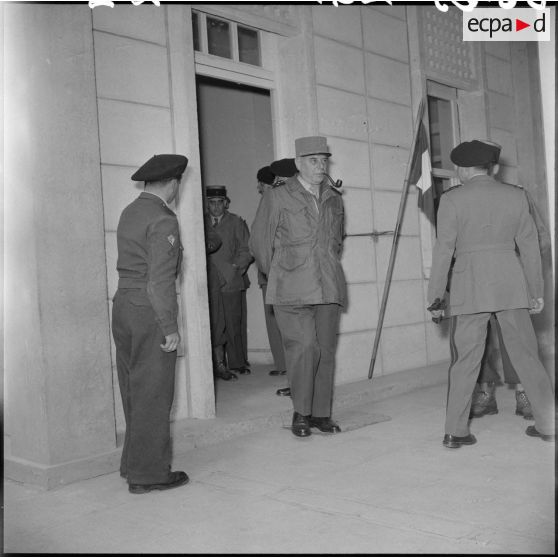 Tournée d'inspection du général Blanc à Tizi-Ouzou.