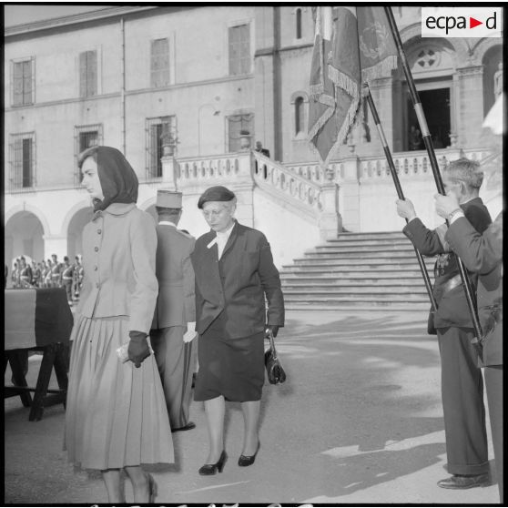 Les proches du colonel Cerruti.