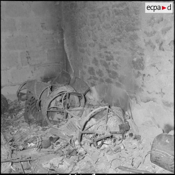 Dégâts commis par le FLN dans une ferme européenne de la région d'Oran.