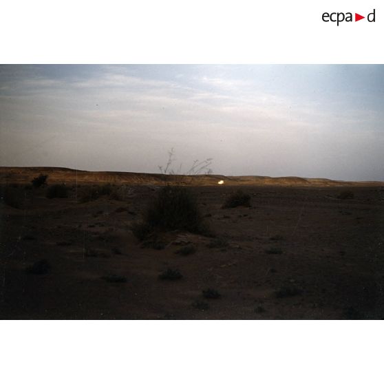 Tin Essaimed. Sonde explosée. [légende d'origine]