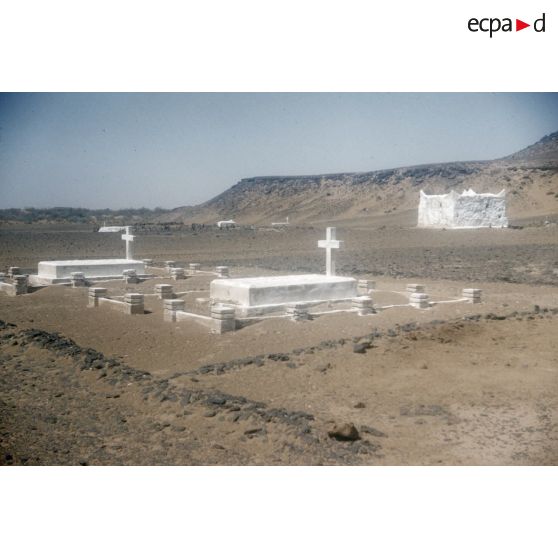 Polignac. Tombes : adj[udan]t Lenoir (oued Ehan), M[aréchal] d[es] L[ogis] François (Tabelbalet). [légende d'origine]