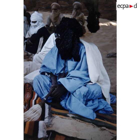 Caïd Brahim ag Abakada. Amghar des Ajjers. Tribu Oghaghen. [légende d'origine]