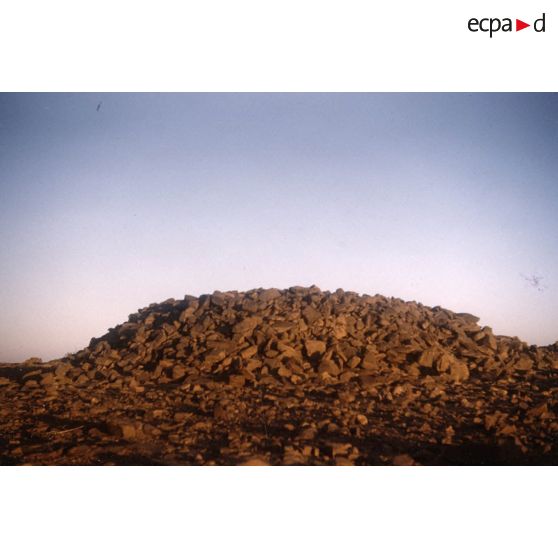 Aboutegui. Tombeau préislamique. [légende d'origine]