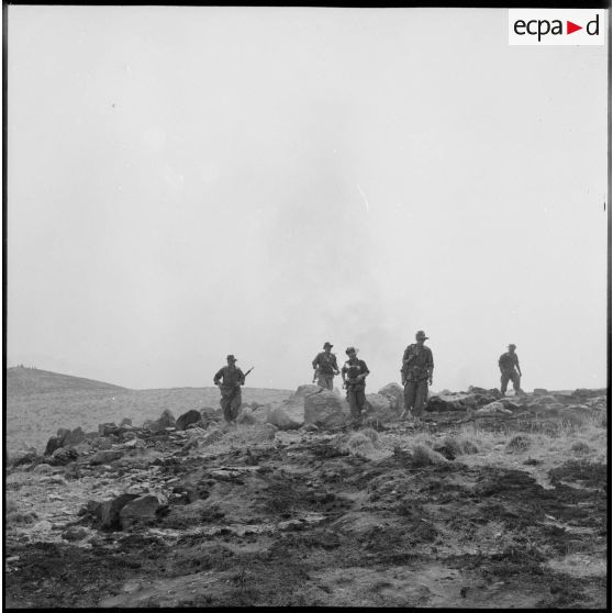 Départ en mission pour des éléments du 94e régiment d'infanterie (RI).