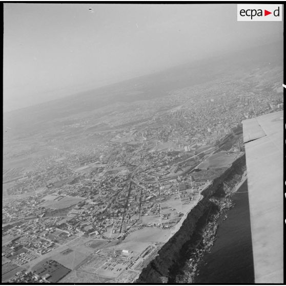 Vue aérienne de la ville d'Oran.